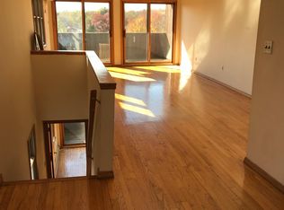 65 Sands Point Rd, Port Washington, NY 11050