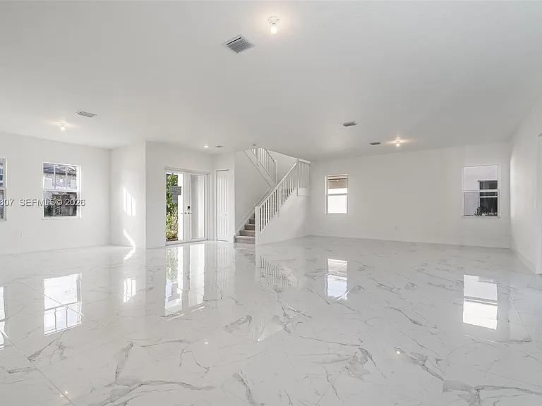 12259 SW 43rd St — Photo 4