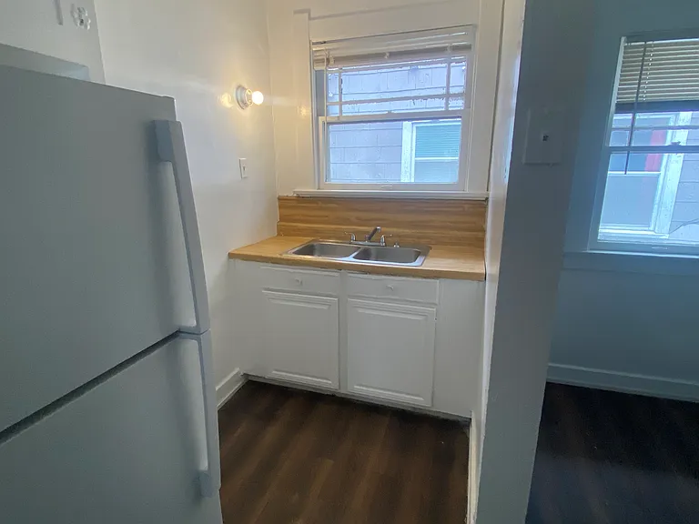 1518 Potomac Dr #2 — Photo 8