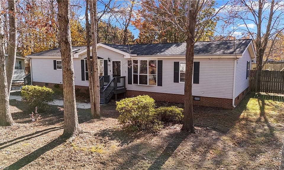 1st image of 5507 Bridgeway Dr