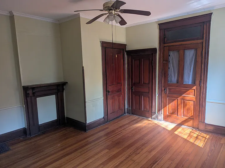 2158 Clifton Ave — Photo 7