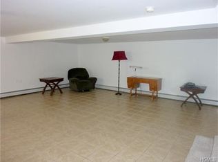 4 Nancy Ln, Newburgh, NY 12550