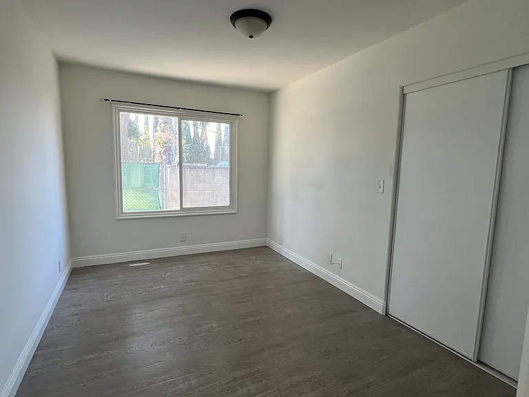 2665 Pasadena Ave #2671-1/4 — Photo 6