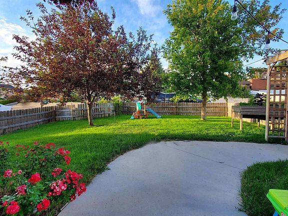 3rd image of 2015 Adobe Ave