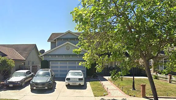 4 bed, 2.5 bath, 2150 sqft, $4,100 — Photo 1