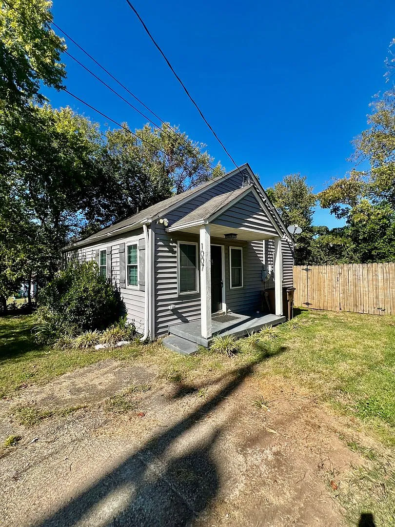 2-Bedroom Home for Rent in East Nashville! — Photo 2