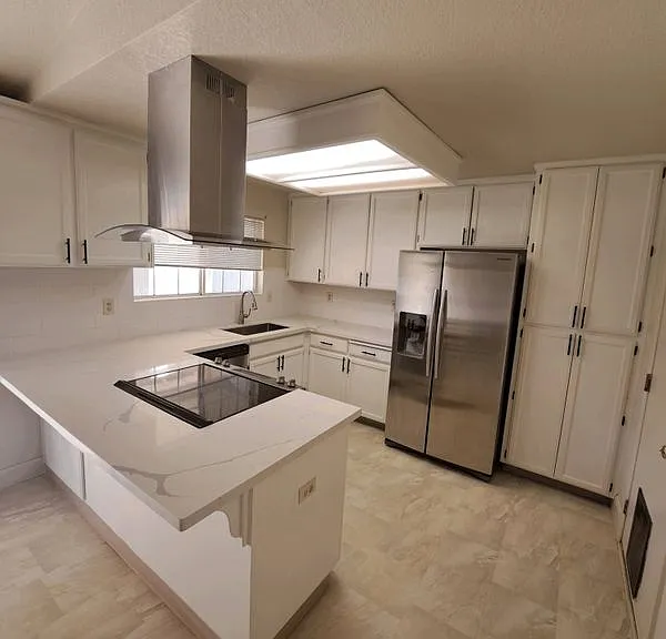 2680 Bonifacio Dr — Photo 2