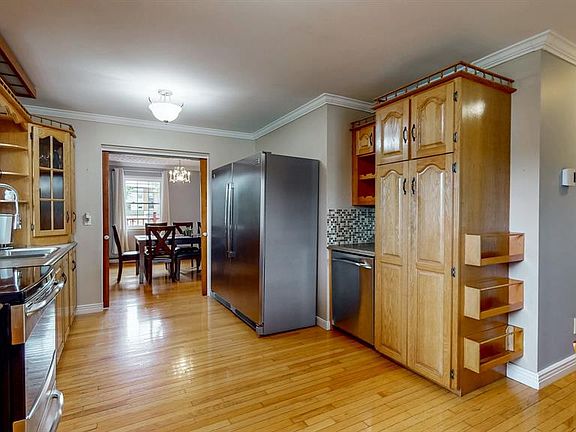 5th image of 15 Ottawa Street