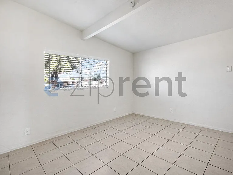 221 Milinane Dr — Photo 14