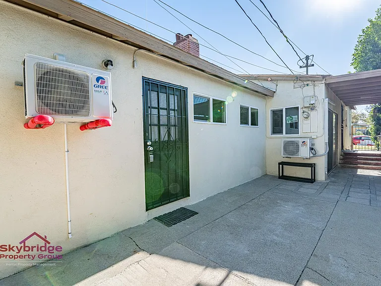 13016 12th St #B — Photo 3