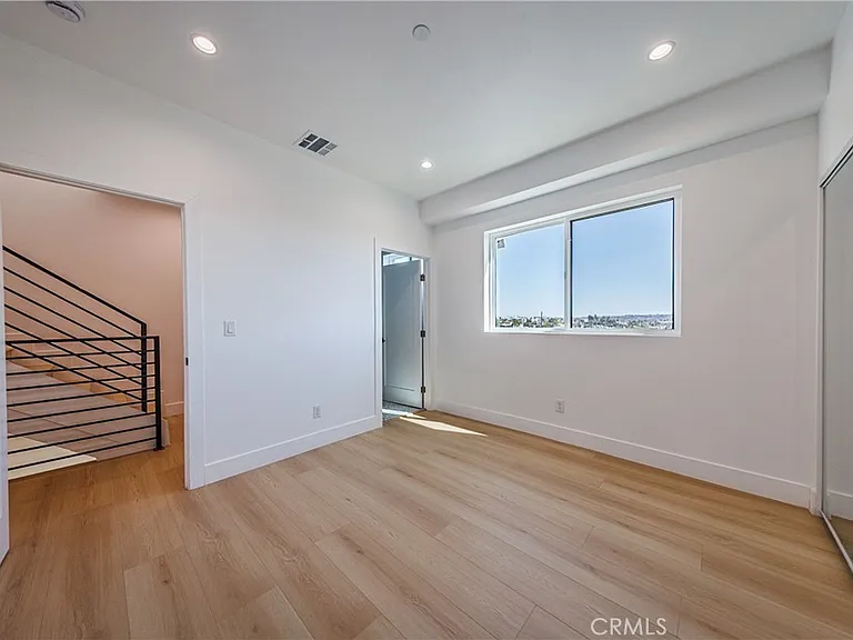 1332 S Longwood Ave #1 — Photo 43