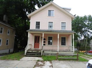 28 Hope St, New London, CT 06320