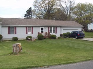 1391 Bank St, Atwater, OH 44201