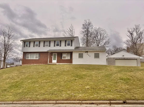 923 Squires Ave, Endicott, NY 13760