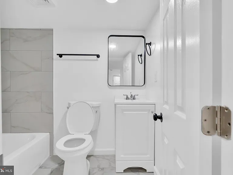 518 Oglethorpe St NE — Photo 56