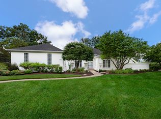 4202 Royal Fox Dr, St Charles, IL