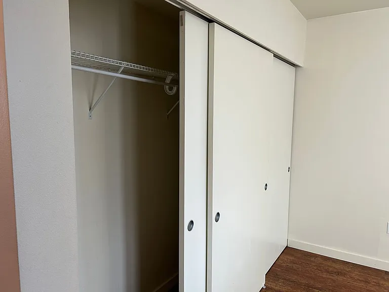 The Wally Apartments — Photo 9