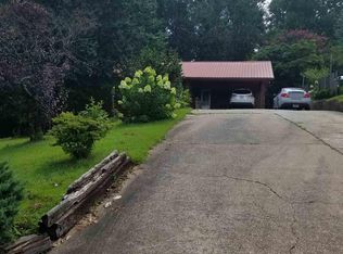 3652 Windy Hill Dr, Gainesville, GA 30504