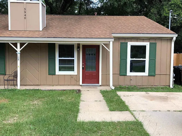 5940 Mona Ln #B — Photo 16