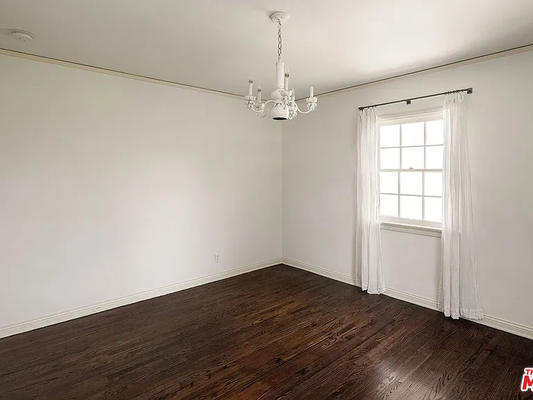 1063 Selby Ave — Photo 15