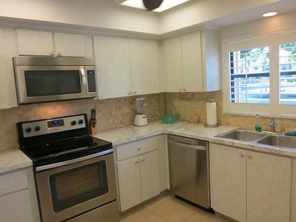 4th image of 1401 Clubhouse Cir #1401