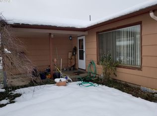 1124 Quinalt St, Springfield, OR 97477