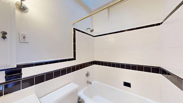 Rented by Bond New York | media 6