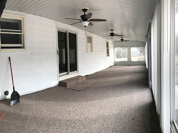 Sunroom with 2 ton ac/heat