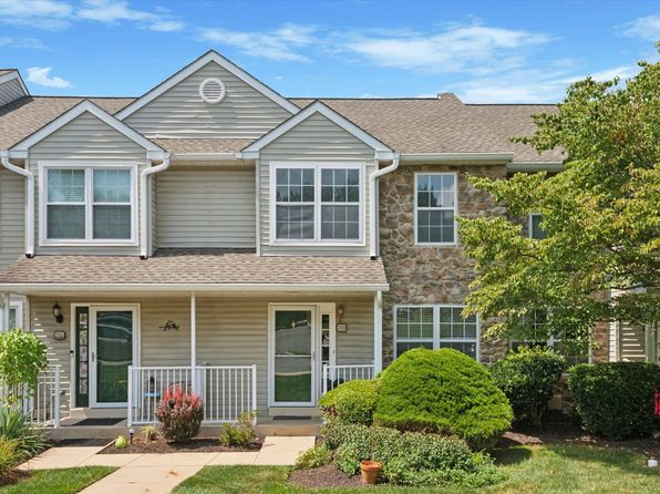 753 Shropshire Dr