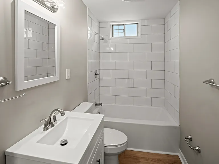 941 York St #2 — Photo 3