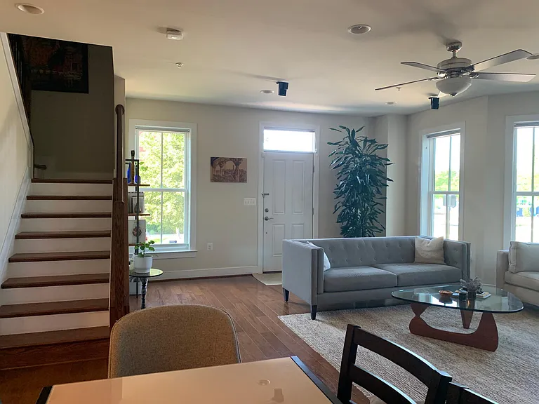 737 Bluemont Ave — Photo 14