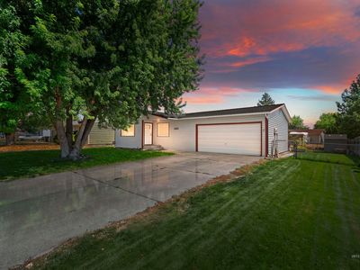 1220 N Haskett St, Mountain Home, ID, 83647