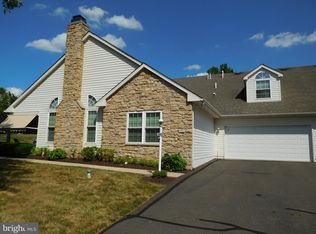 187 Lions Gate Cir, Souderton, PA 18964