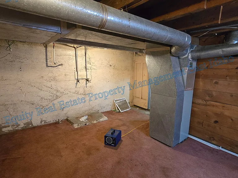 925 W Clark St #925 — Photo 30