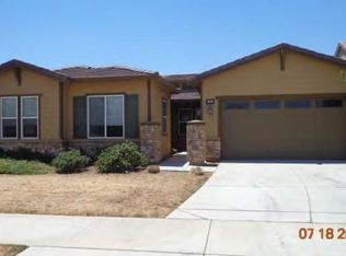 2745 N Crowe Ct, Visalia, CA 93291