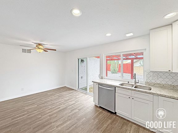 5th image of 10198 Hendricks Ct