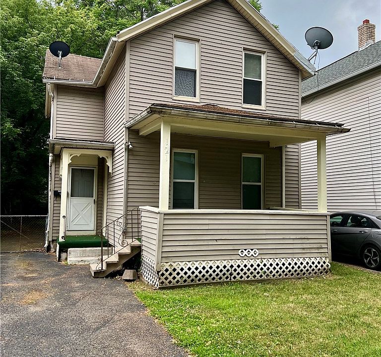 1st image of 121 Columbia Ave