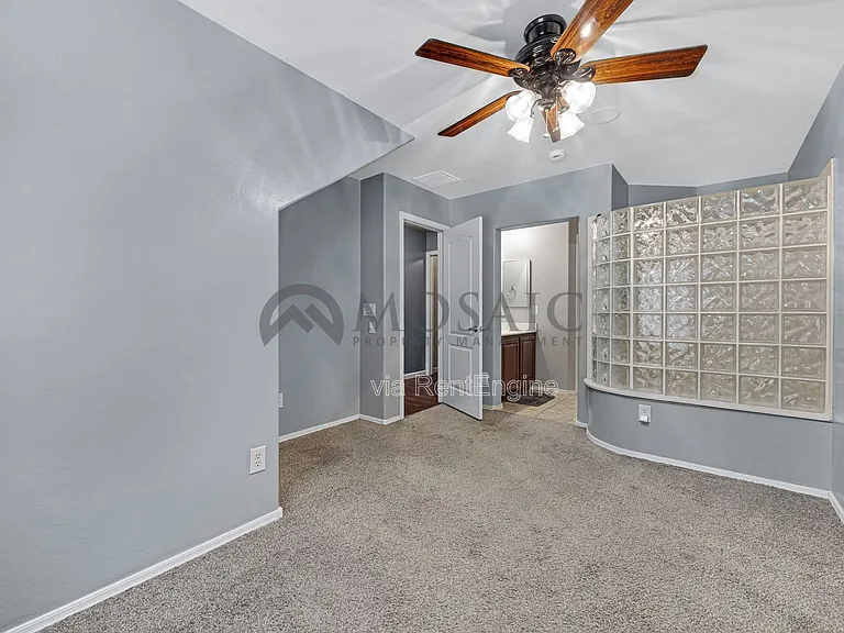 5626 S 21st Pl — Photo 8