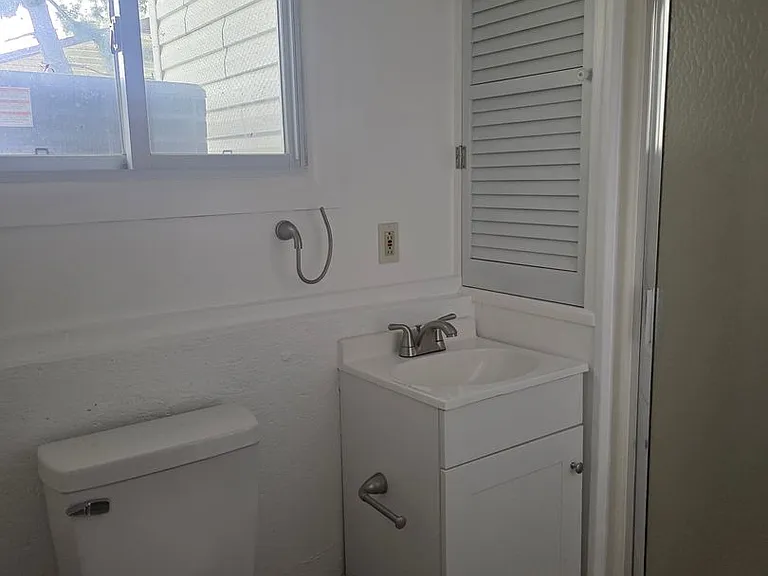 7 Todd Ln — Photo 20