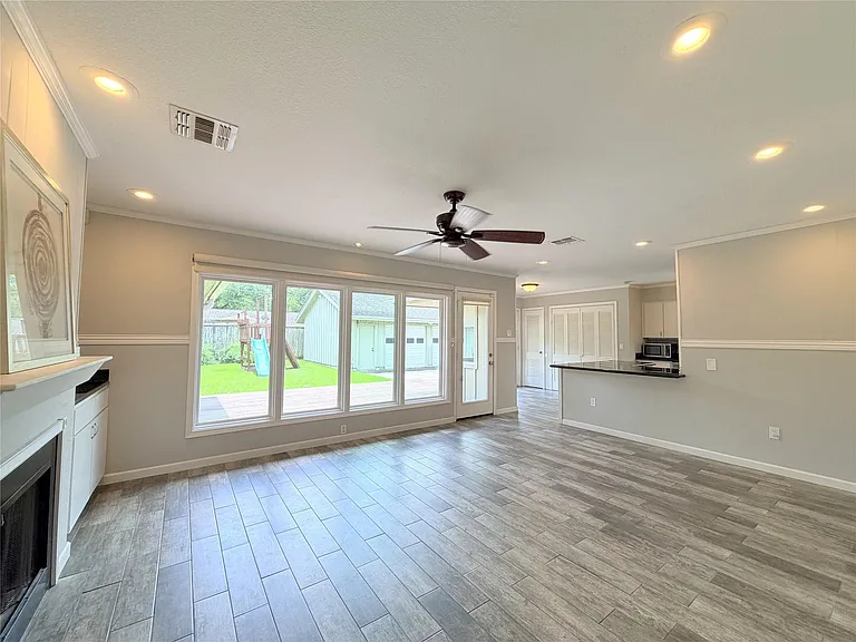 5019 Yarwell Dr — Photo 8