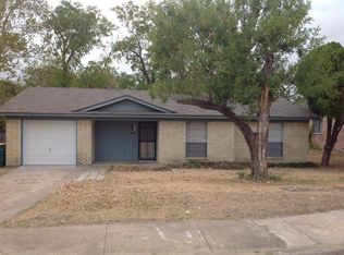 1202 Neptune St, Cedar Hill, TX 75104