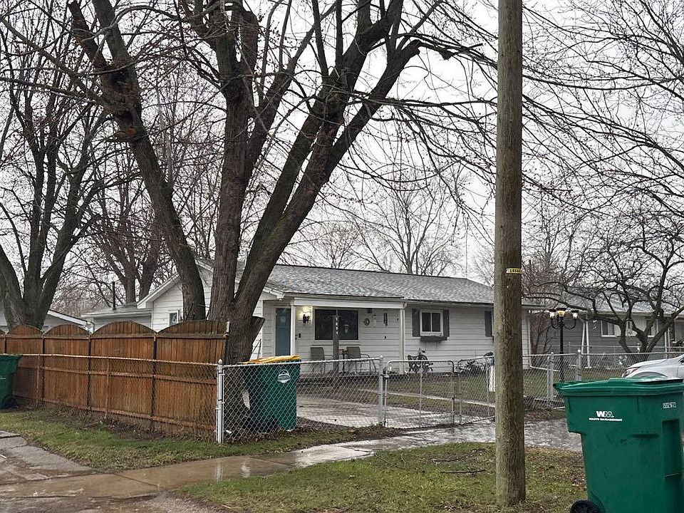 1st image of 1894 Outer Lane Dr