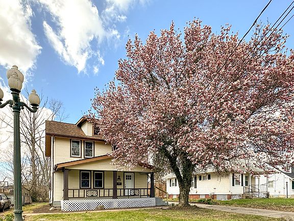 2nd image of 493 Maplewood Ave