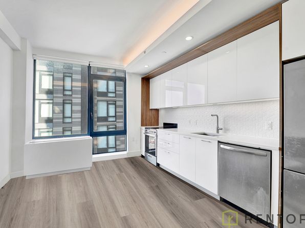 224 E 135th St #406S