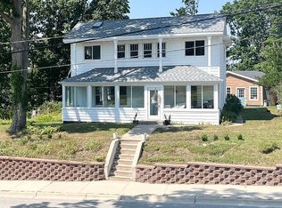 318 W Main St, Whitehall, MI 49461
