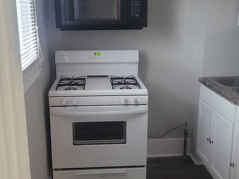 3018 W Kentucky St — Photo 2