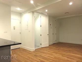 Rented by Rennit Inc.