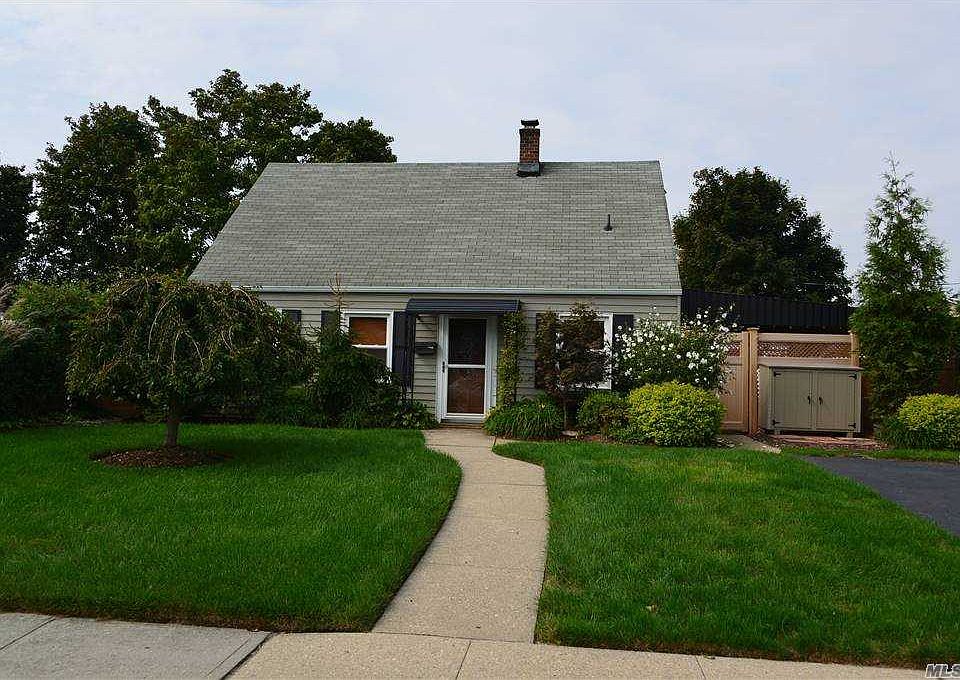 1st image of 30 Vista Ln
