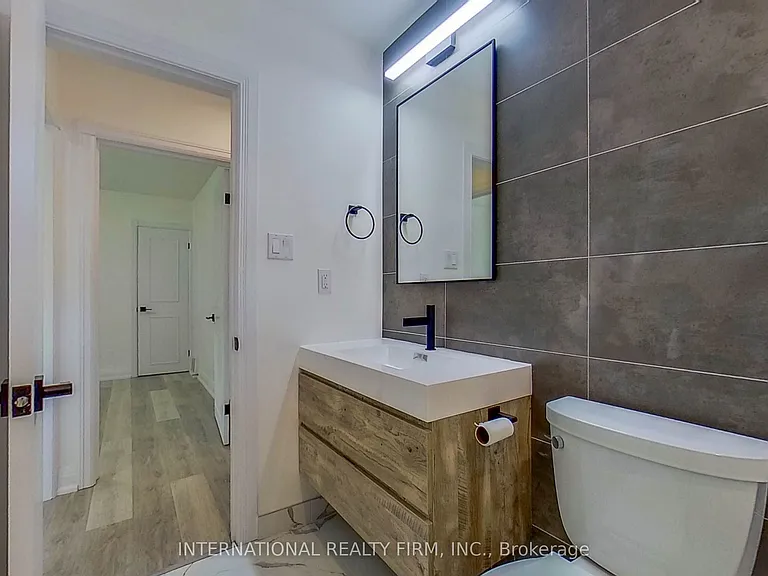 85 Churchill Ave — Photo 21