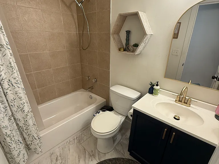 2372 Lakewood Dr NW — Photo 18